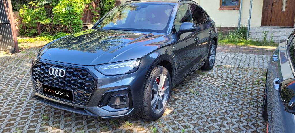 авто Audi Q5 