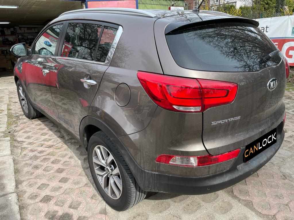 Kia Sportage вид ззаду